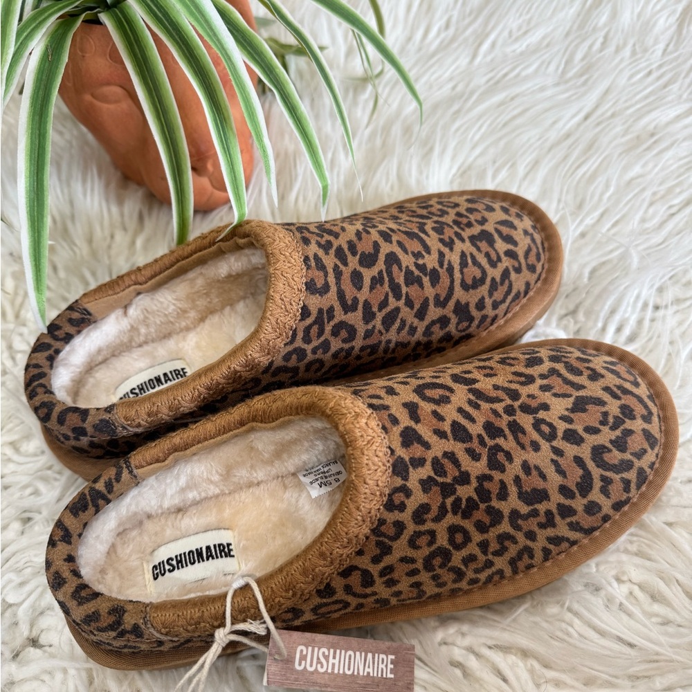 New🌿Cushionaire Women's Leopard Print Slippers - Picture 5 of 5